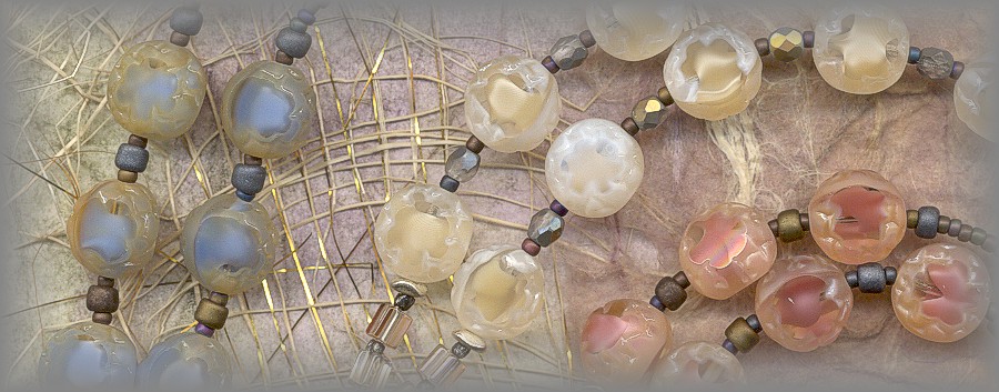CHAPLET: Crystal beads with inclusions of color