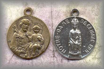 MEDAL: St Joseph / child Jesus (Antique)